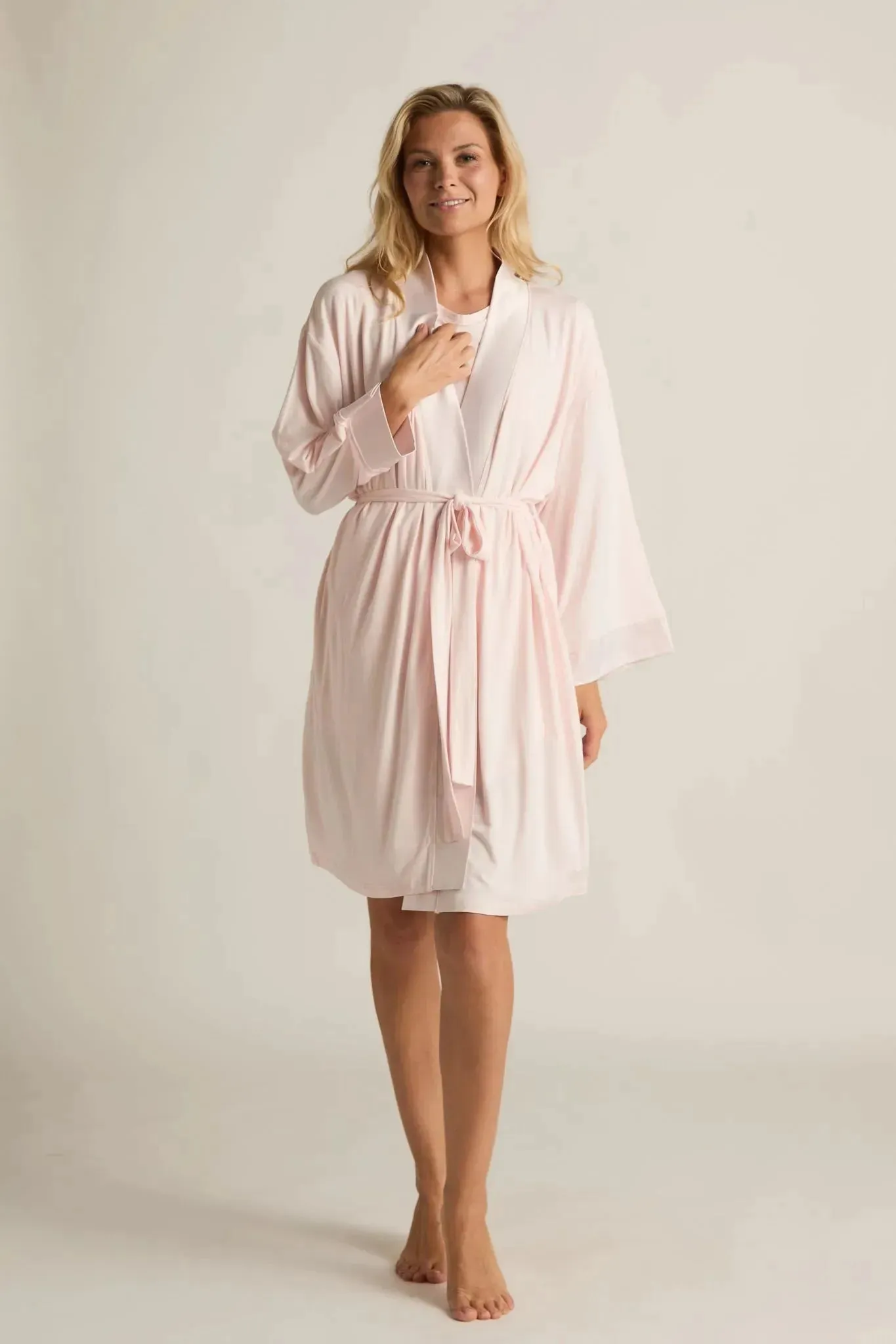 Faceplant Dreams Kimono Robe